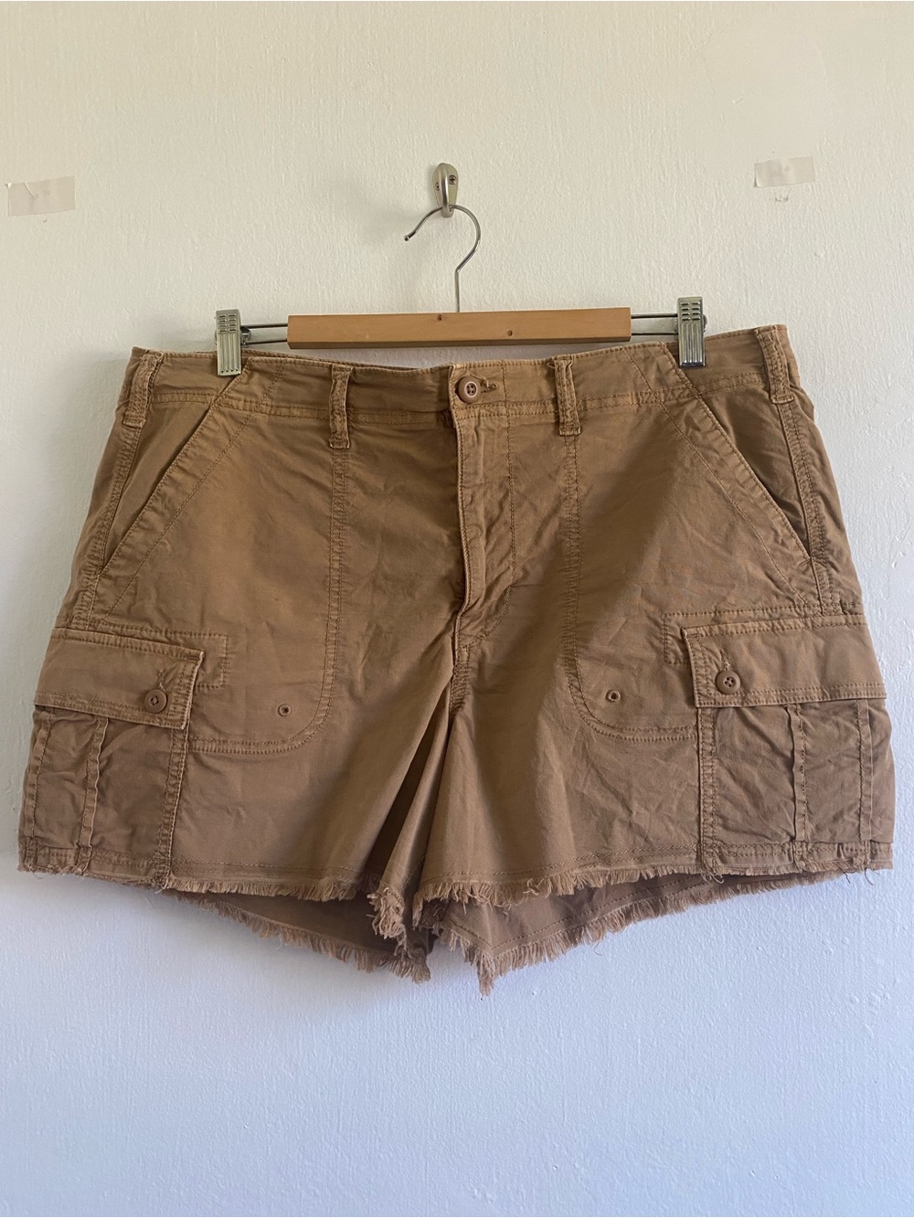 AE 90s Boyfriend Short Size 14 Tan Cargo - Picture 3 of 7